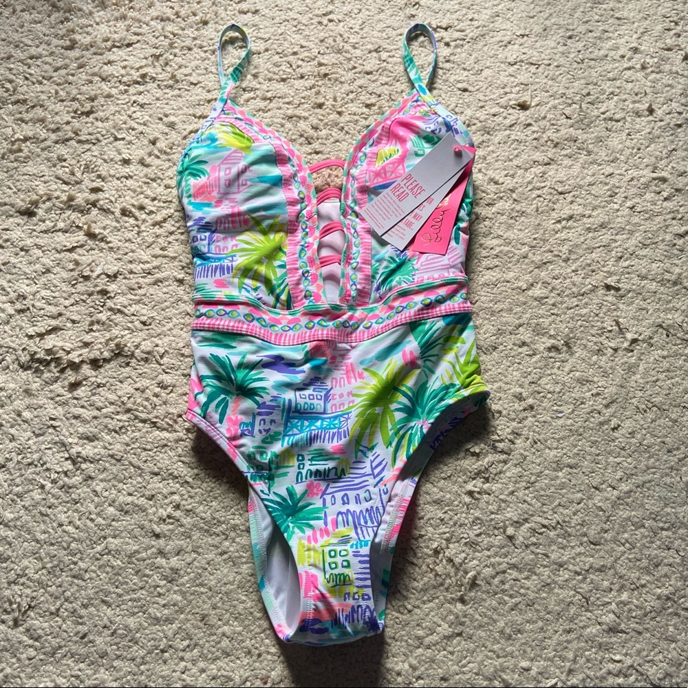 NWT Lilly Pulitzer Nolet One-Piece Swimsuit Size 4 - Multi Private Island Print
